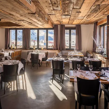 Josianne 샬레 Saas Fee