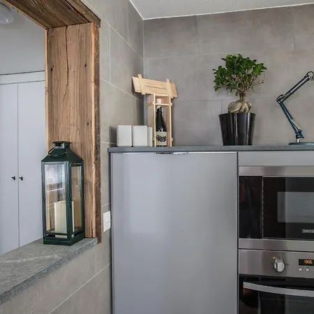 Josianne בקתה סאס פה