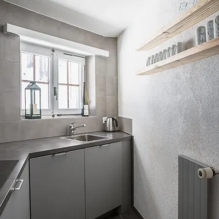 Josianne בקתה סאס פה