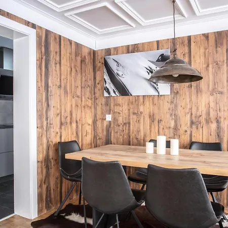 Josianne בקתה סאס פה