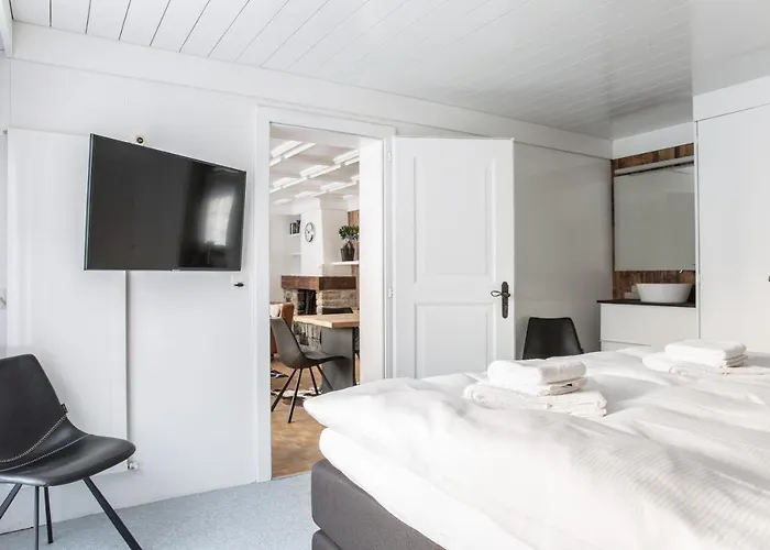 Josianne * 萨斯费