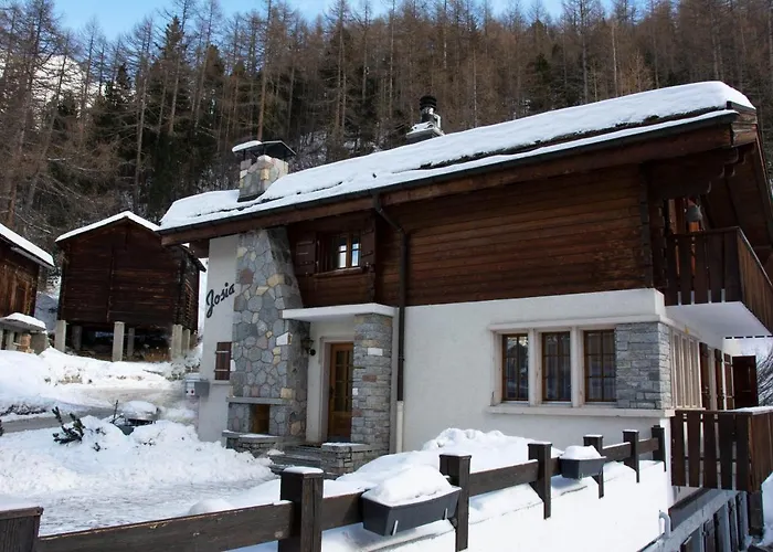 Josianne Alpesi faház *