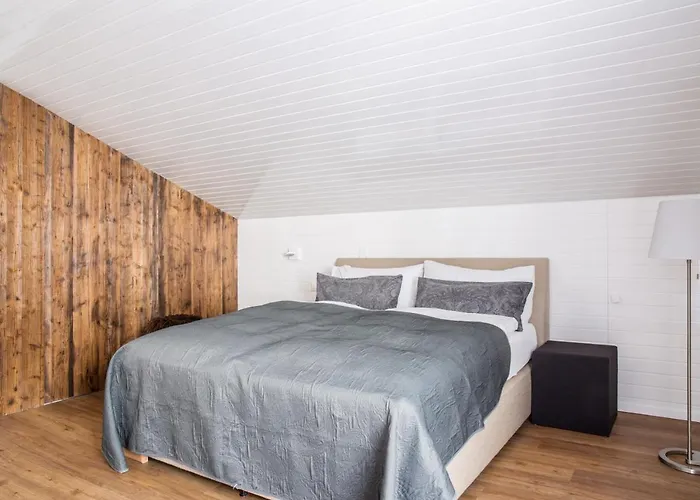 Josianne Alpesi faház