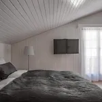 Josianne Chalet *